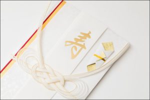職場でのお祝いや飲み会は嬉しい?面倒なのに実質強制で続ける理由